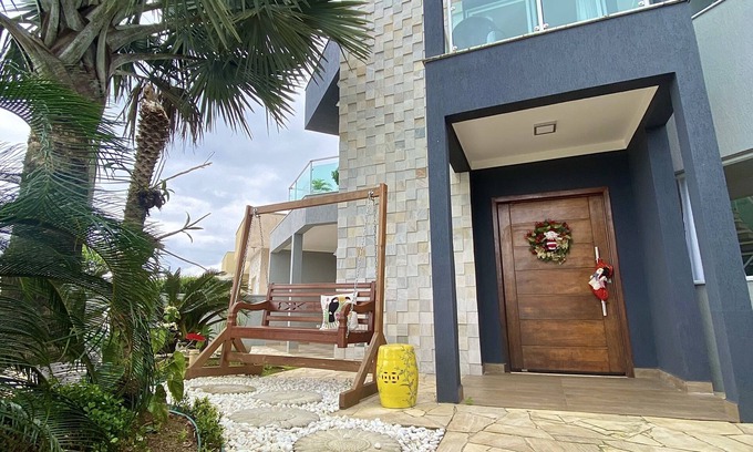 Morada da Praia House | Prime Townhouse Beach: Wifi, Pool & Oceanfront Suites
