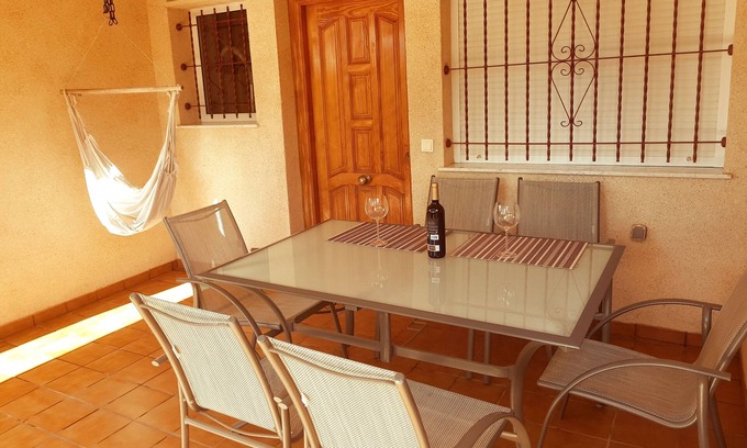 Lo Pagan House | Cozy 3 Bedroom Duplex by Jardin Botanico & Ocean Views