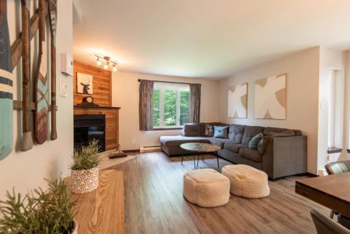 Mont-Tremblant House | Relaxing Golf Retreat with Pool Access - Townhouse Aiglon 1717