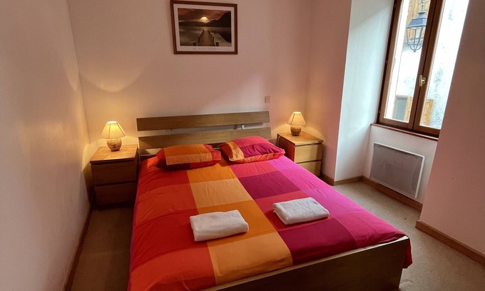 Le Bourg-d'Oisans House | Charming Townhouse the Granary with Pool & Lake View