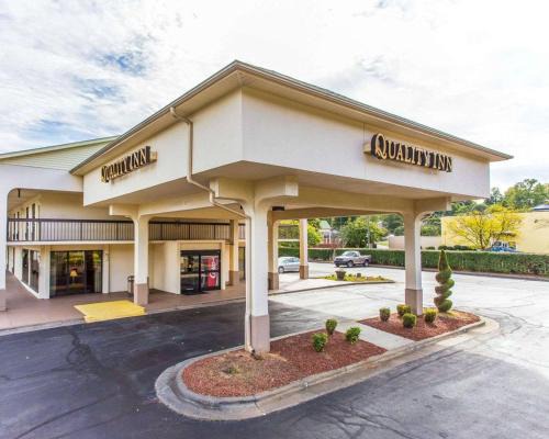 Winston - Salem Hotel | Eco-Friendly Retreat at Quality Inn University