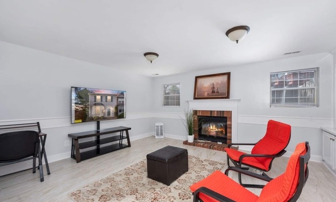 Stafford House | Value-Packed Townhouse with Breakfast and Family Amenities