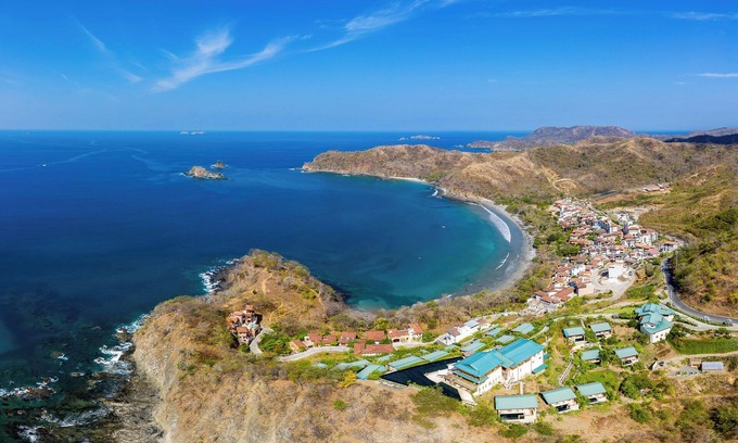 Las Catalinas House | Beachside Townhouse with Private Pool & Ocean View