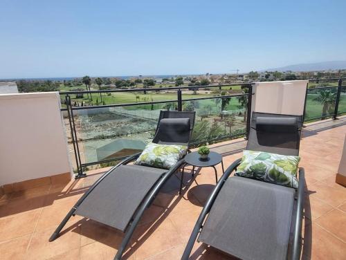 Retamar Apartment | Beautiful Apto Toyo with Terrace, Pool & Garage Access