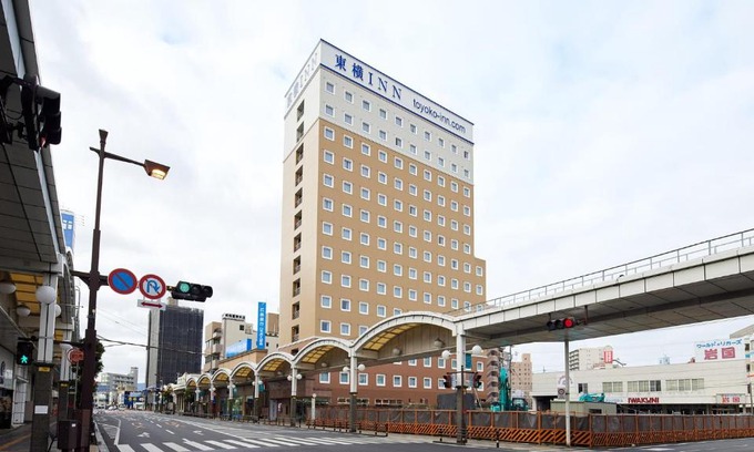 Kintaikyo Onsen Hotel | Convenient Stay at Toyoko Inn Iwakuni with Breakfast Included