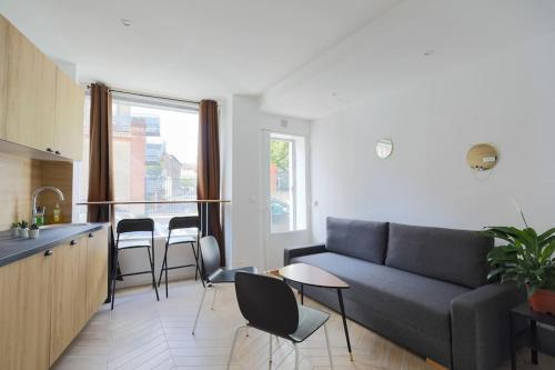 Croulebarbe Apartment | Cozy T3 Near RER Port Royal - Ideal for Families
