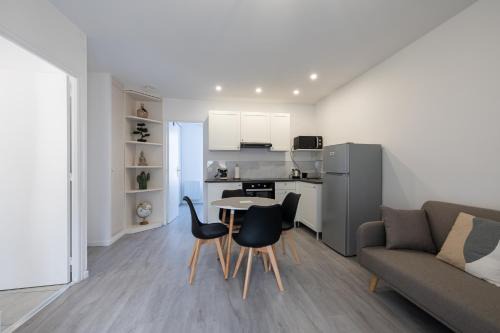 Cholet Apartment | Cozy Central Apartment for Family-Friendly Getaways