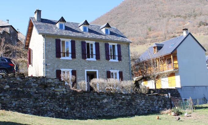 Ancizan House | Beautiful Typical House Near Saint-Lary with Family & Pet Perks