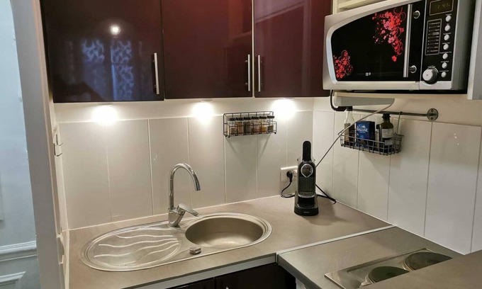 Saint-Germain-l'Auxerrois Apartment | Charming Retreat Steps from the Louvre & Tuileries Gardens