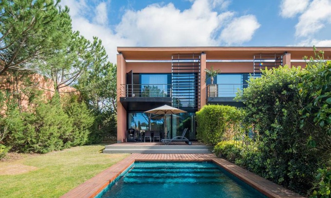 Carvalhal Villa | Tróia Resort Beach Villa: Family-Friendly Getaway with Pool