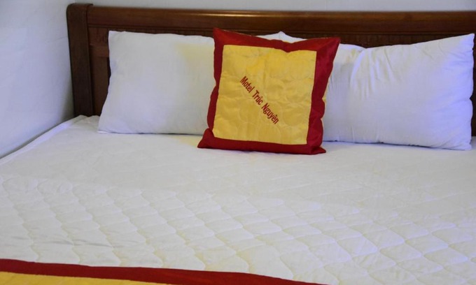 Ninh Hai House | Discover Trúc Nguyên: Vĩnh Hy Homestay with Ocean Views