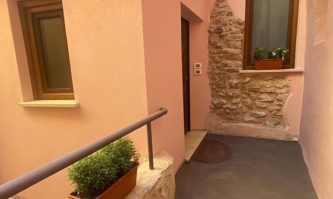 Fondi Apartment | Tra Mura e Vicoli - in the heart of the Jewish quarter of Fondi