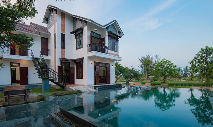 Tra Que Vegetable Village House | Discover Tra Que Flowers Hoi An Homestay with Pool & Family Fun
