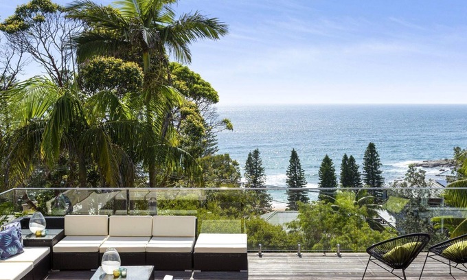 Whale Beach House | Trade Winds: Oceanfront Escape with Perfect 10 Rating
