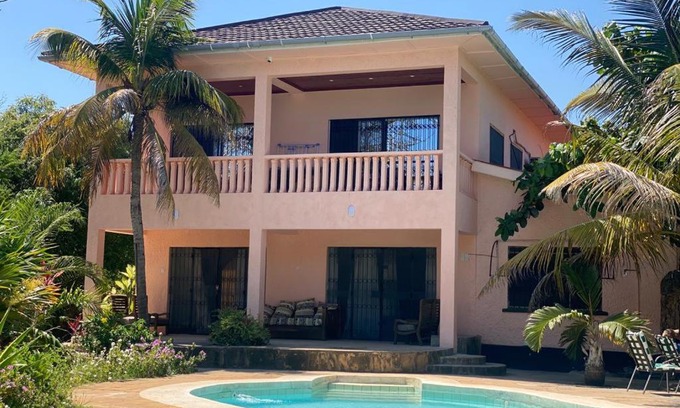 Diani Beach Cabin | Tradewinds Lodge