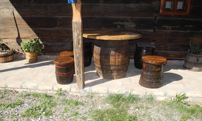 Sisak House | Experience Tradition at Čigoč: Family-Friendly Retreat
