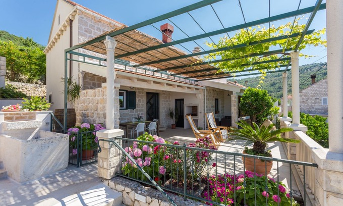 Orasac Villa | Experience Dolina: Spectacular Sea Views Near Dubrovnik