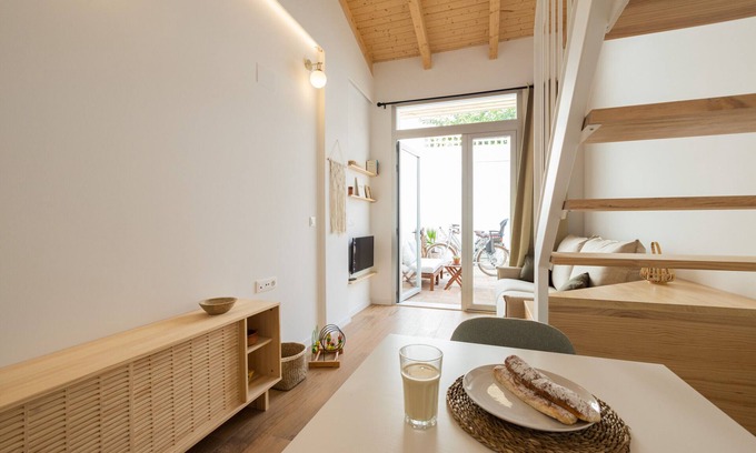 En Corts Apartment | Traditional Valencian House with Spa & Terrace by Florit Flats