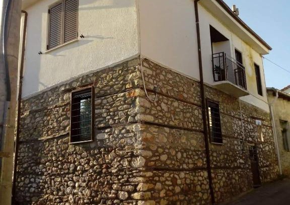 Amphipolis House | Beautiful Traditional House "Elisavet" - Family & Pet Friendly