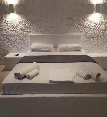 Astypalaia Apartment | Historic Stay Near the Castle - Pet and Child Friendly