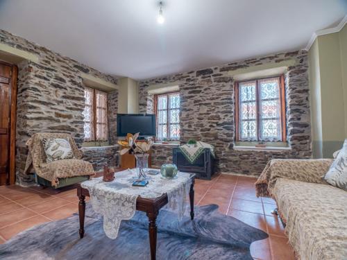 Monemvasia House | Traditional Stone Villa 1