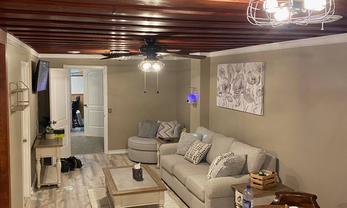 New Bethlehem Apartment | Idyllic Trail-side Stay with Family-Friendly Amenities