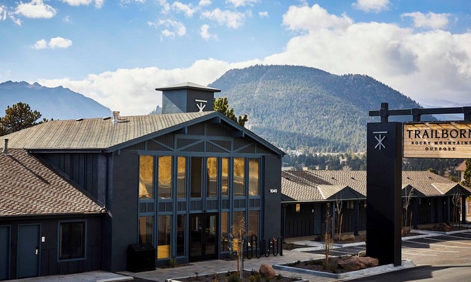Estes Park Hotel | Experience Trailborn Rocky Mountains Outpost: Family-Friendly Stay