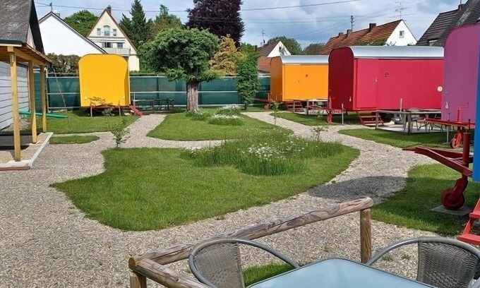 Offingen Apartment | Cozy Trailer with Terrace: Pet-Friendly Family Getaway