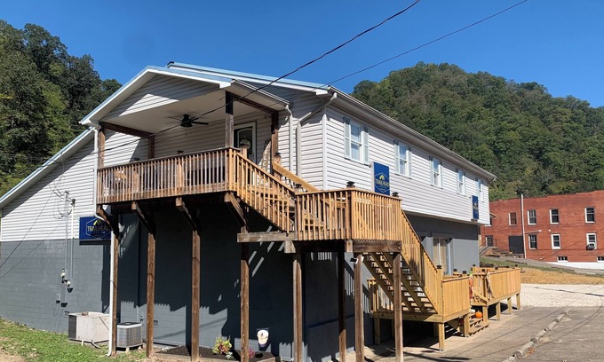 Matewan House | Unforgettable Trailhead Lodging: Pet-Friendly & Family-Safe