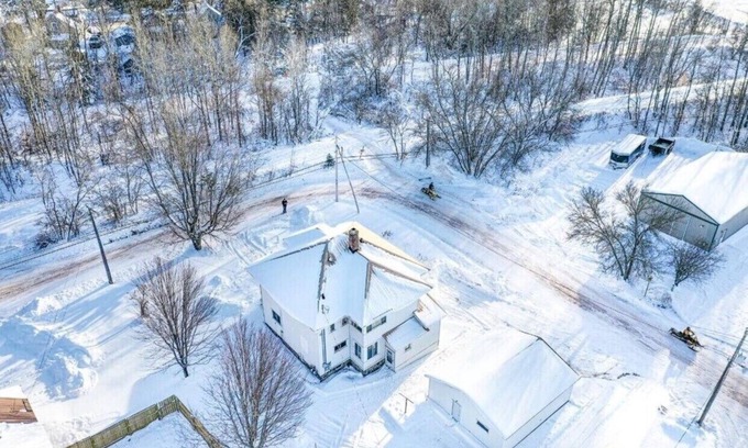 Ironwood House | Experience Trails Edge Escape on the Ironwood/Hurley Border