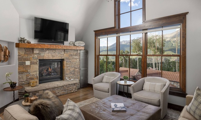Mountain Village Condo | Discover 12 Trails Edge - Unit 4 with Spa & Hot Tub