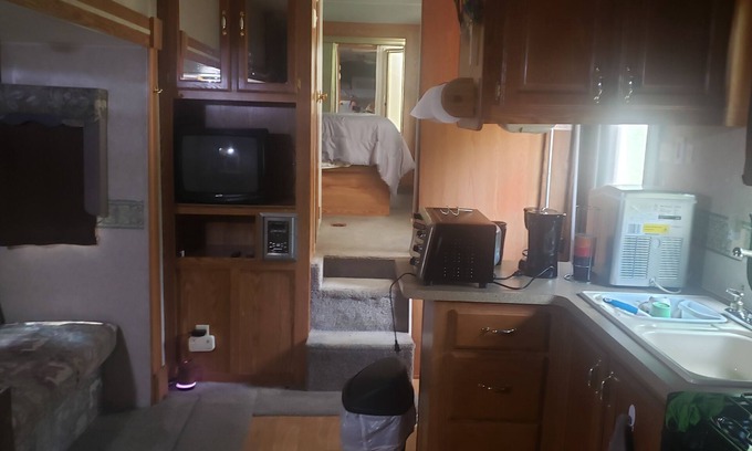 Greenbush RV Rental | Inviting Trails End: 2-Bedroom Retreat Near Ocean City