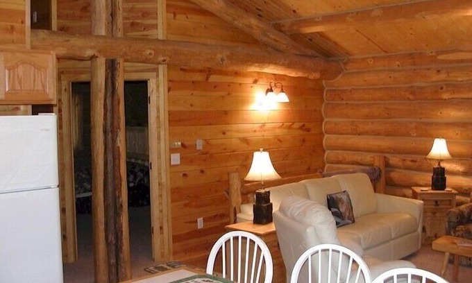 Custer House | Discover Trails End Lodge: Pet-Friendly Retreat with Pool