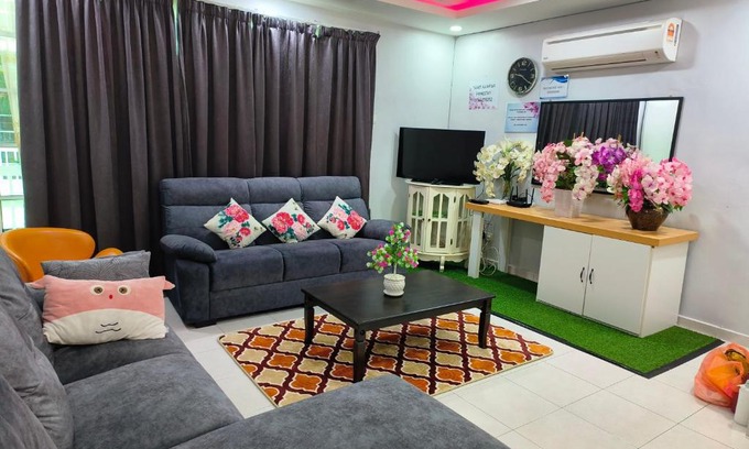 Kampar House | Guest Rated: 8.7 at Trails of Kampar Villa Homestay