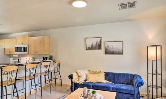 Cecil House | Experience Trailsgate Lodge-A @ Lost Trails: Pet & Child Friendly