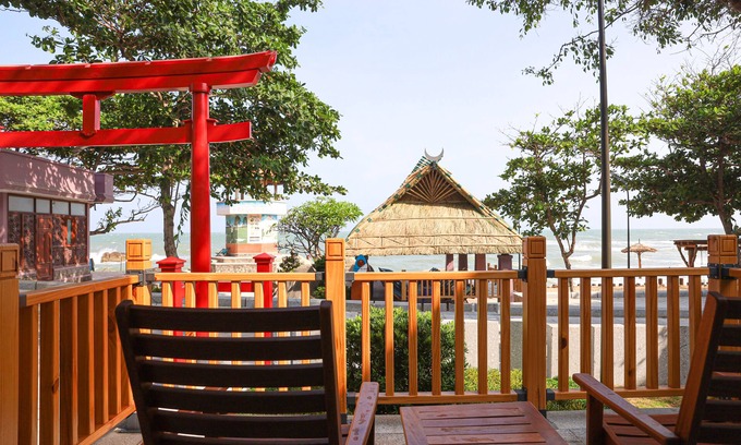Long Hai Hotel | Explore Tran Chau Beach & Resort: Family-Friendly Retreat