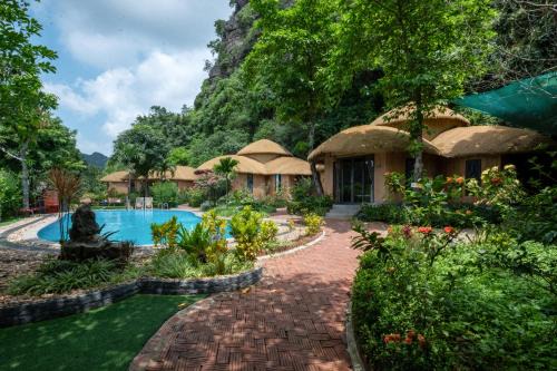 Hoa Lu Cabin | Discover Trang An Legend: Eco-Friendly Haven with Ocean Views