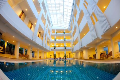 Banglamphu Hotel | Budget-Friendly Trang Hotel Bangkok with Family Amenities