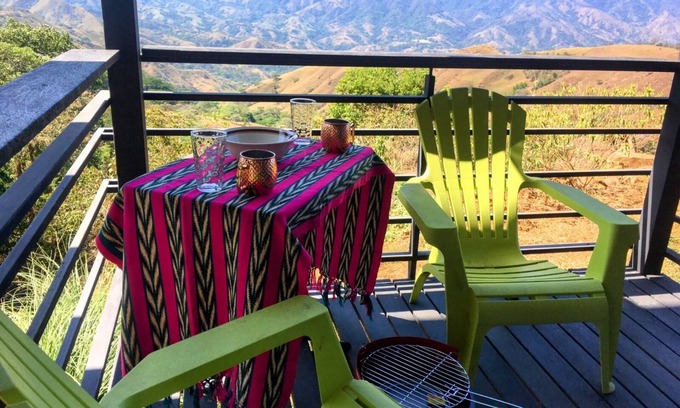 Grifo Alto Apartment | Relax at Trankiloville with Spa, Breakfast & Hot Tub