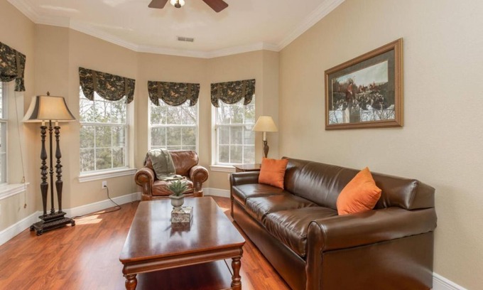 Branson Hotel | Serene 1BR Retreat in Great Rock Haven with Family-Friendly Amenities