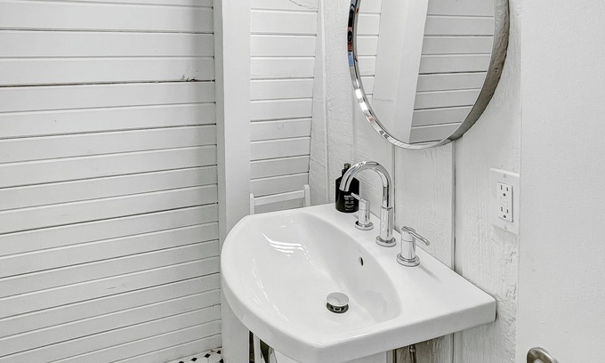 Harbor Springs Cabin | Tranquil 3-bedroom cabin in Harbor Springs