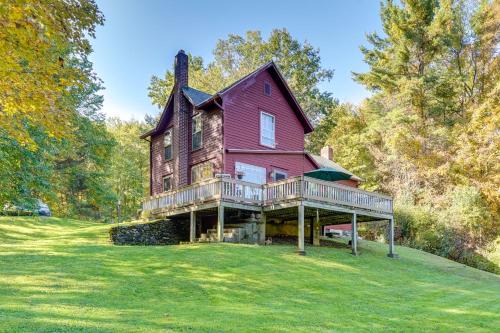 Glendale House | Serene Stockbridge House with Private Deck & Spa Amenities