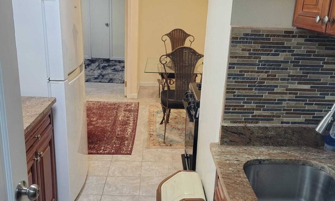 Queens House | Peaceful Retreat in the Heart of Queens with Spa & More!