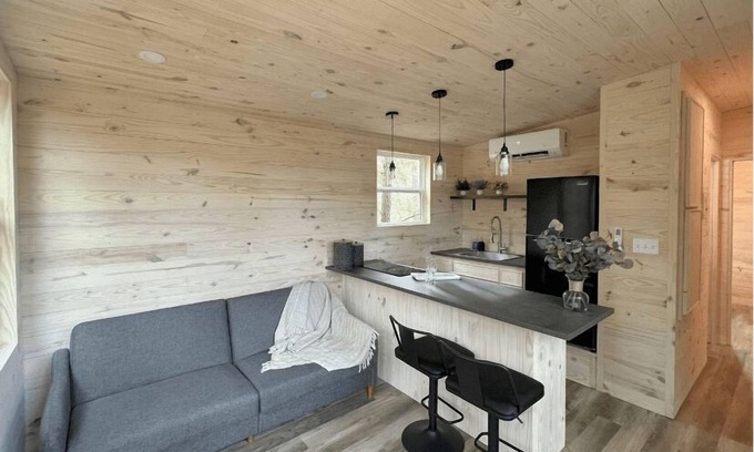 Winona Cabin | Cozy Cabins: Private 1 Bedroom with Kitchen & Pet Friendly