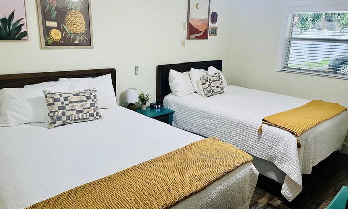 Safety Harbor Hotel | Exquisite 1BR DT Safety Harbor with Ocean View & Free WiFi