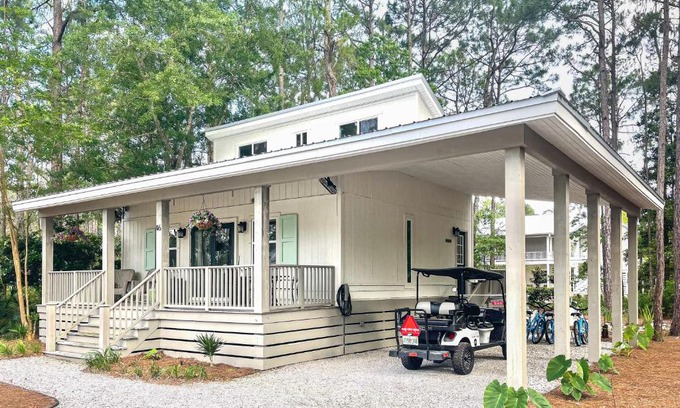 Santa Rosa Beach House | Serene Tranquil Cottage: Perfect for Family Getaways