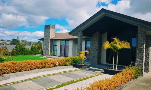 Red Beach Villa | Tranquil Family Retreat