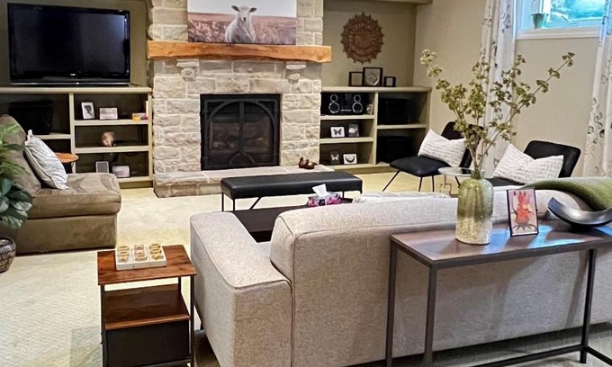 Guelph/Eramosa Apartment | Peaceful Farmhouse Private Apartment for Family Getaways