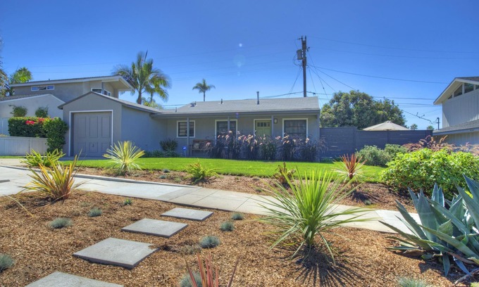 Townsite House | Serene Indoor/Outdoor Oasis Just Steps from the Ocean