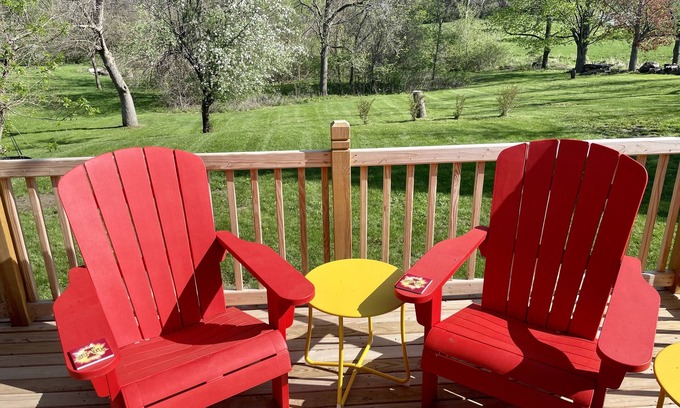 Ames House | Serene Retreat with Spa and Family-Friendly Amenities